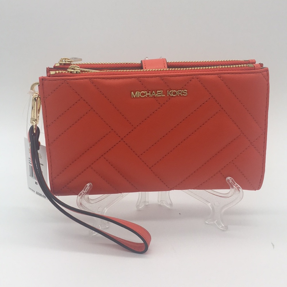 Michael Kors Peyton LG Double Zip Wristlet - Picture 1 of 8